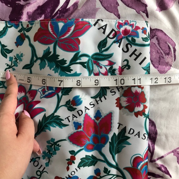 TadashiShoji reuse able tote - Picture 7 of 7